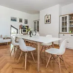 Holiday Home Tribunj-Sovlje Dubravice Holiday home *