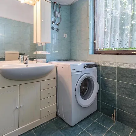 Holiday Home Tribunj-Sovlje Dubravice Holiday home *