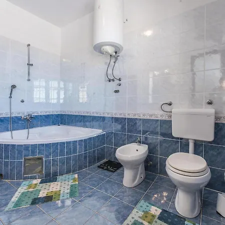Tribunj-sovlje Dubravice Tatil Evi Tribalj