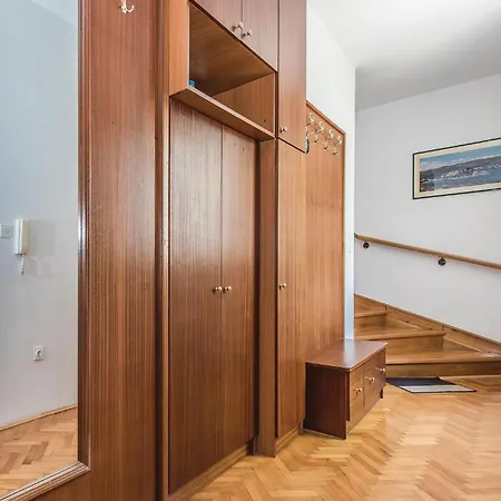 Holiday Home Tribunj-Sovlje Dubravice * Sovlje