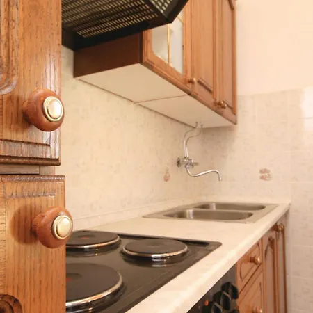 Amazing Home In Tribunj-Sovlje With Wifi