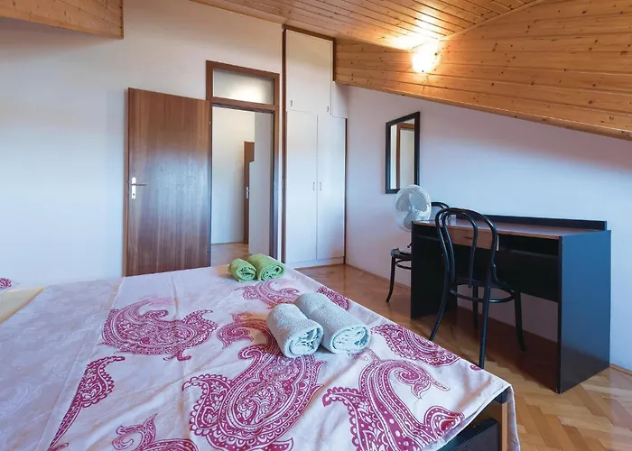 Feriehus Tribunj-sovlje Dubravice *