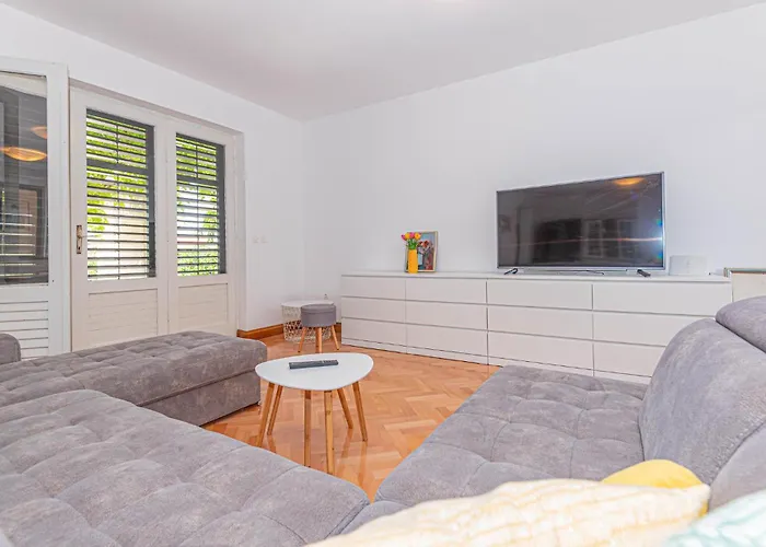 Tribunj-sovlje Dubravice 度假居 *