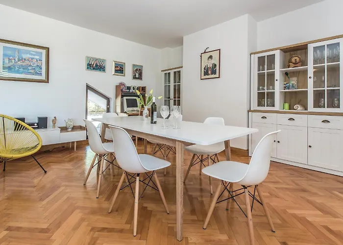 Tribunj-sovlje Dubravice 度假居 *